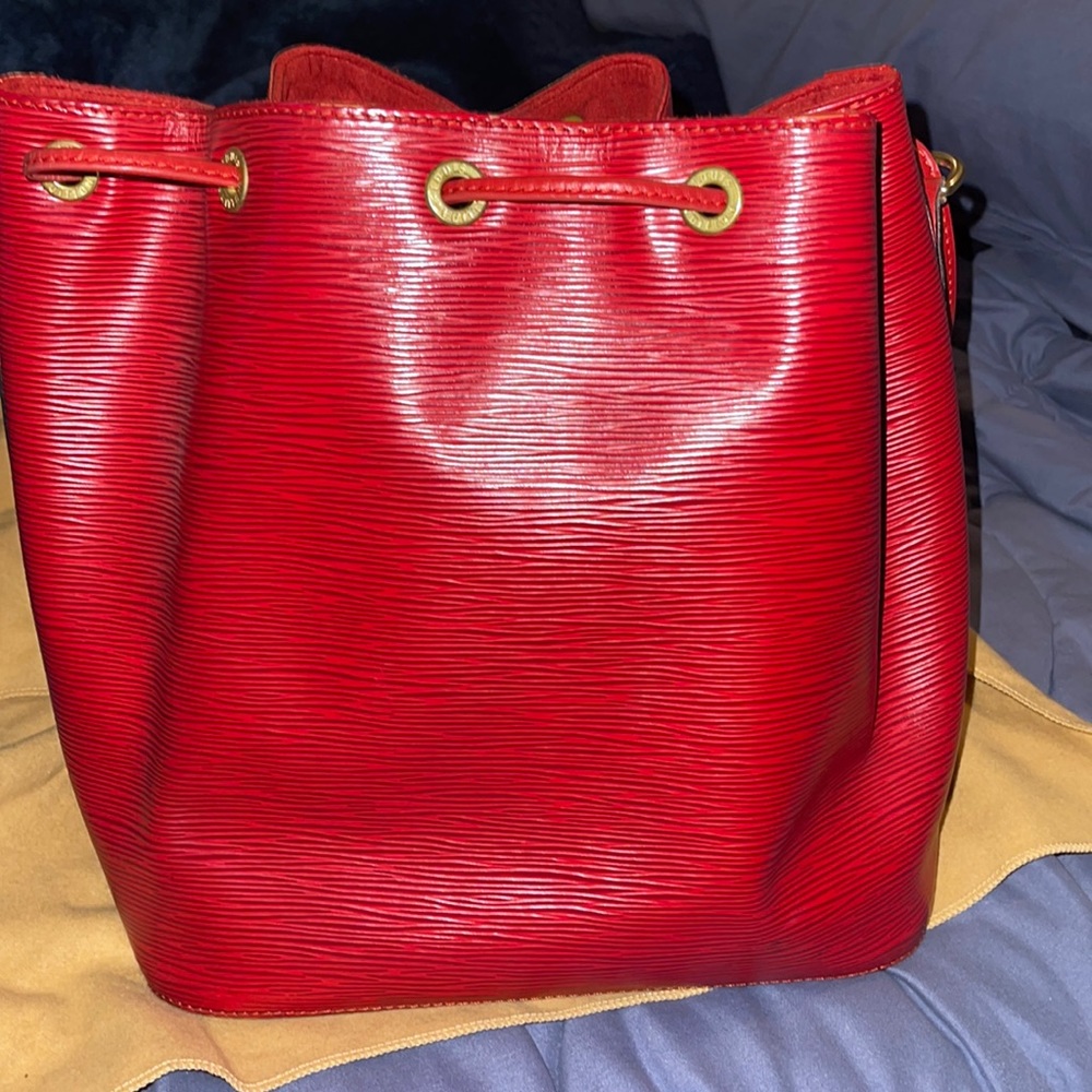 Vintage Louis Vuitton Epi petite noe - Picture 9 of 12